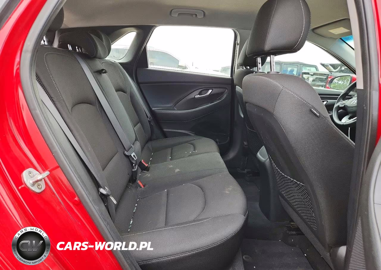 2018 Hyundai Elantra Gt Base VIN:KMHH35LE9JU079219 - 10