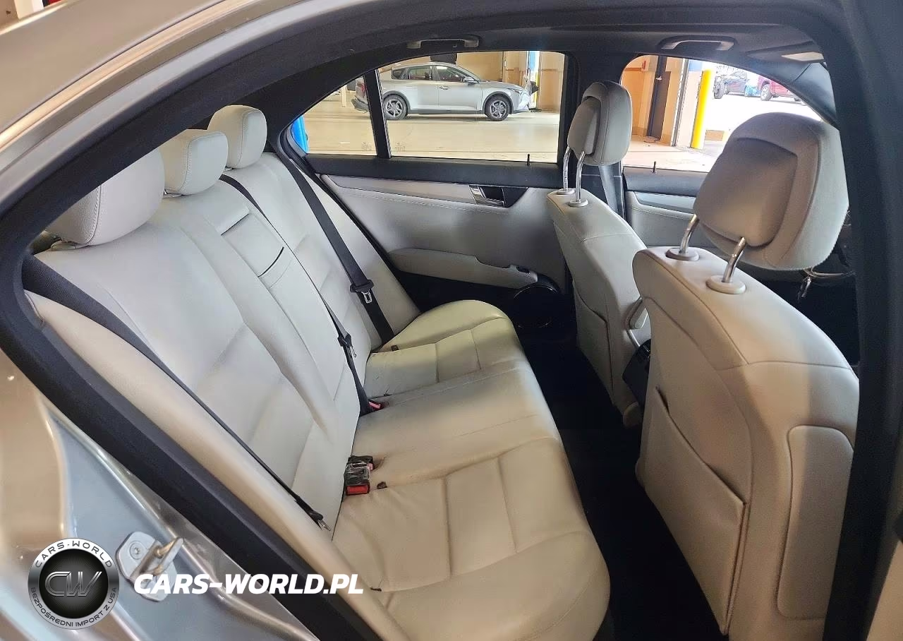 2009 Mercedes-Benz C 300 4Matic VIN:WDDGF81X39F235810 - 10