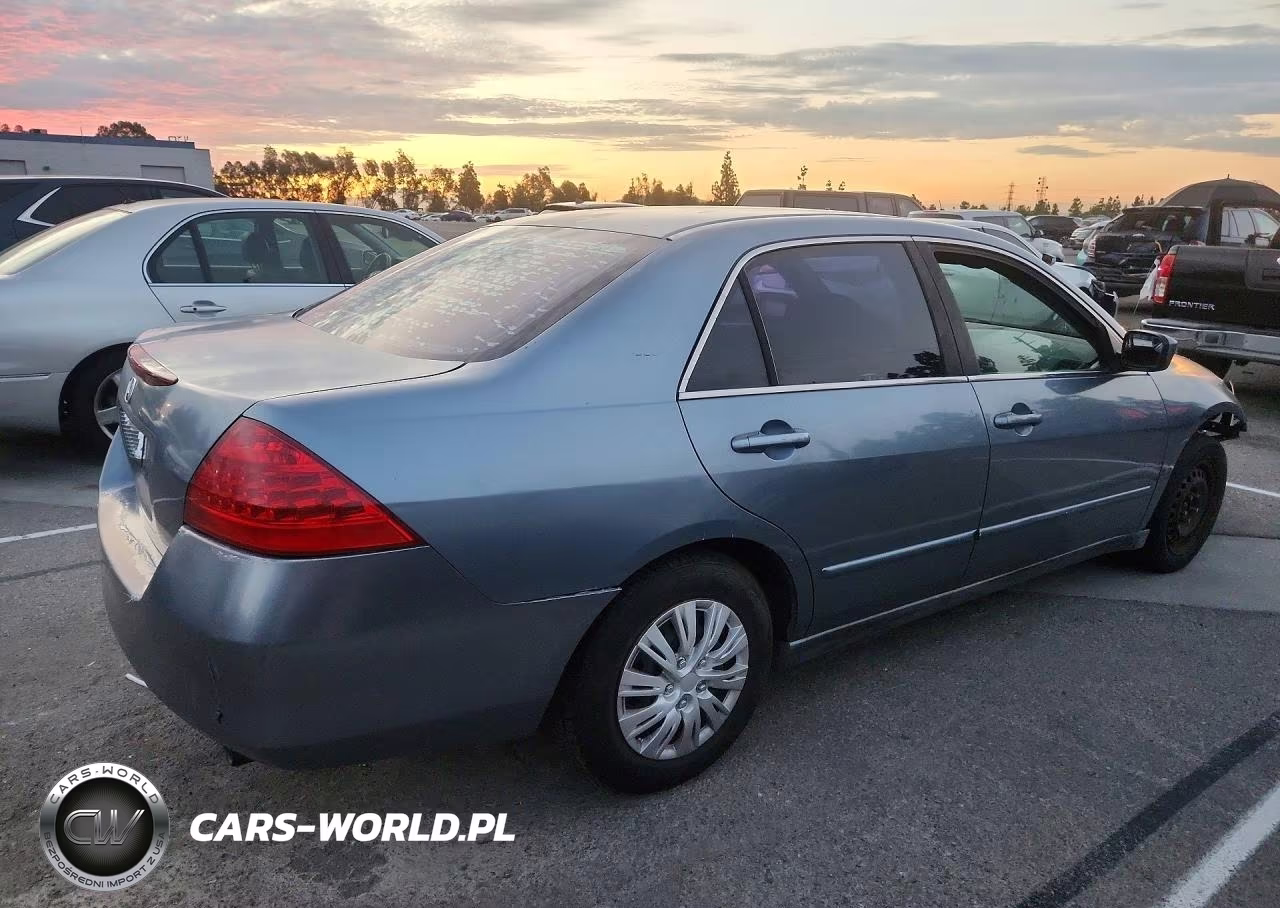 2007 Honda Accord Lx VIN:1HGCM56437A023013 - 3