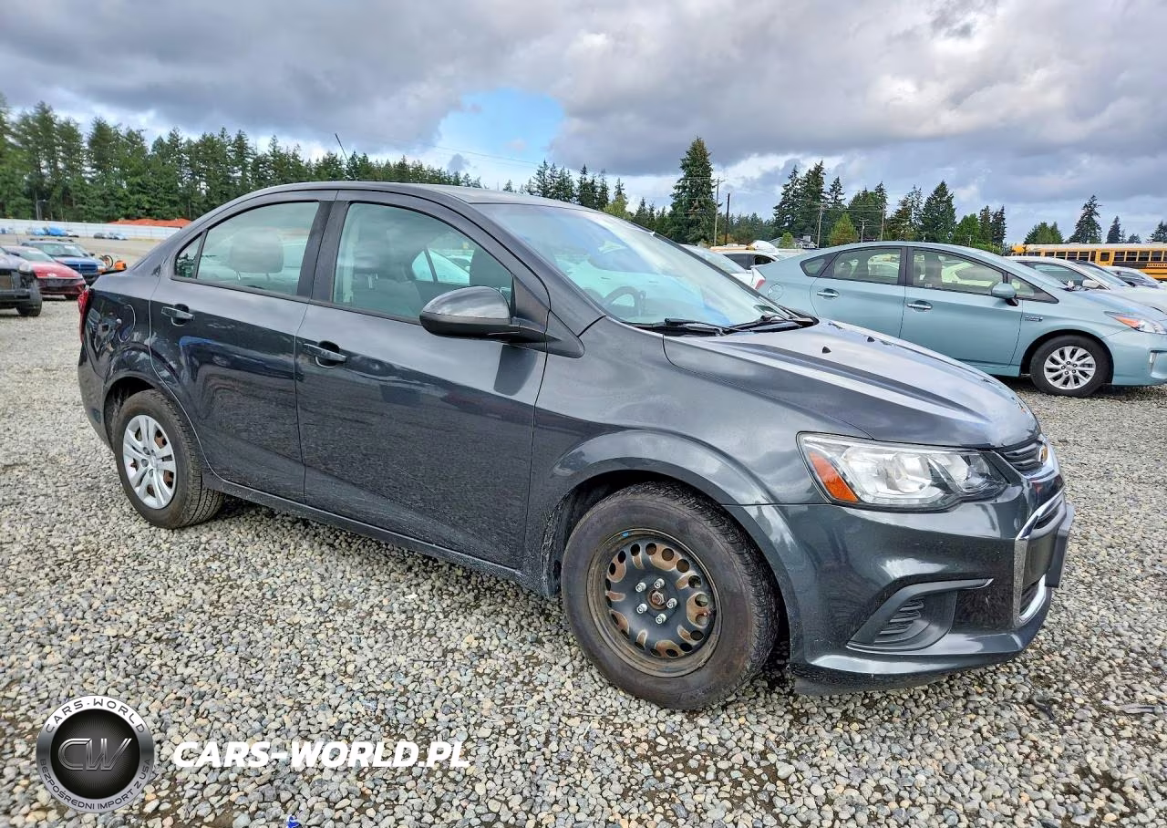 2017 Chevrolet Sonic Ls VIN:1G1JB5SG5H4163570 - 4