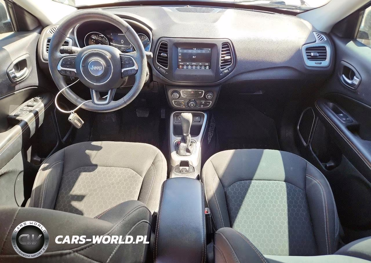 2018 Jeep Compass Sport VIN:3C4NJCAB2JT368902 - 8