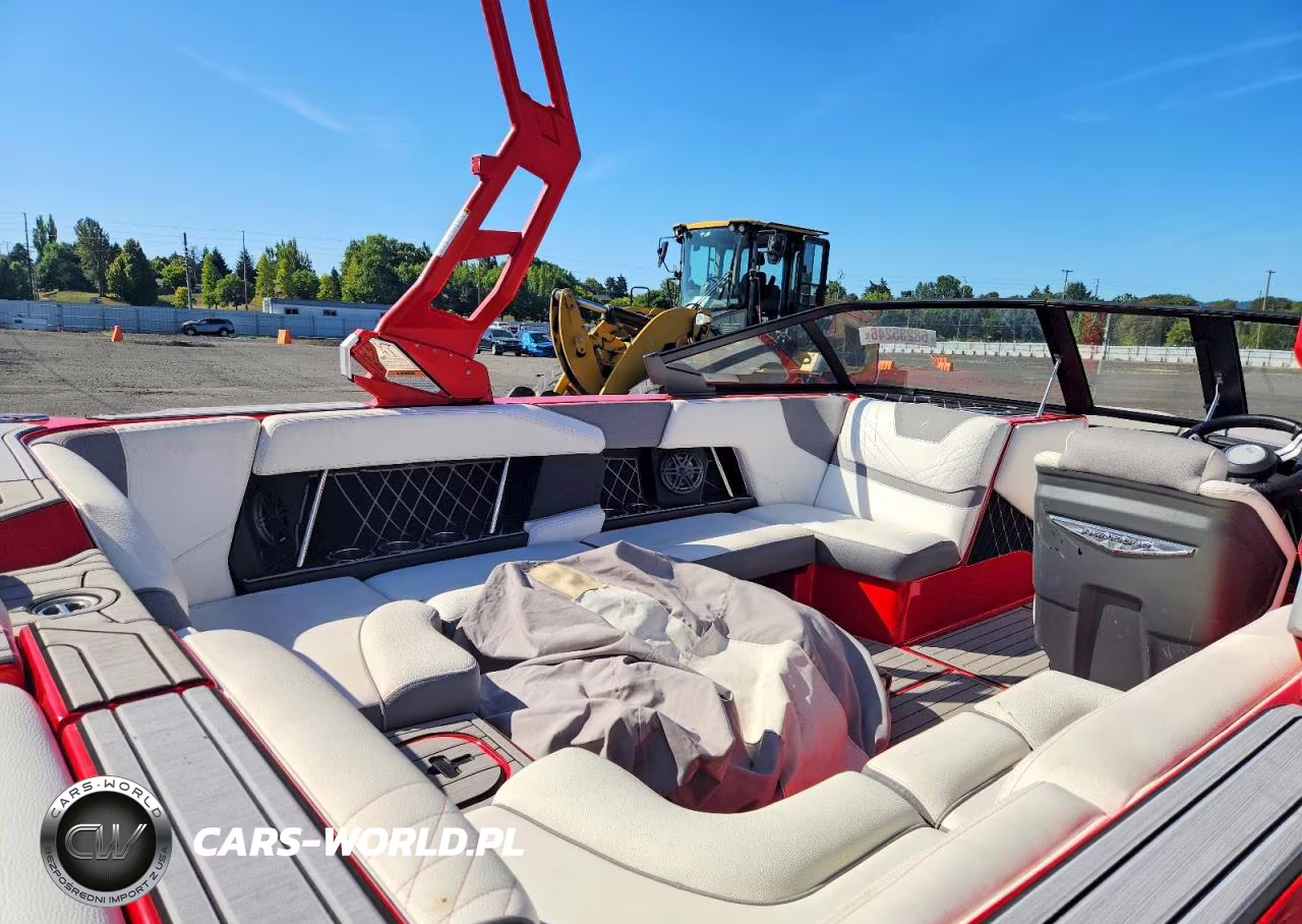 2021 Nautique Super Air Boat VIN:CTC18203A121 - 6