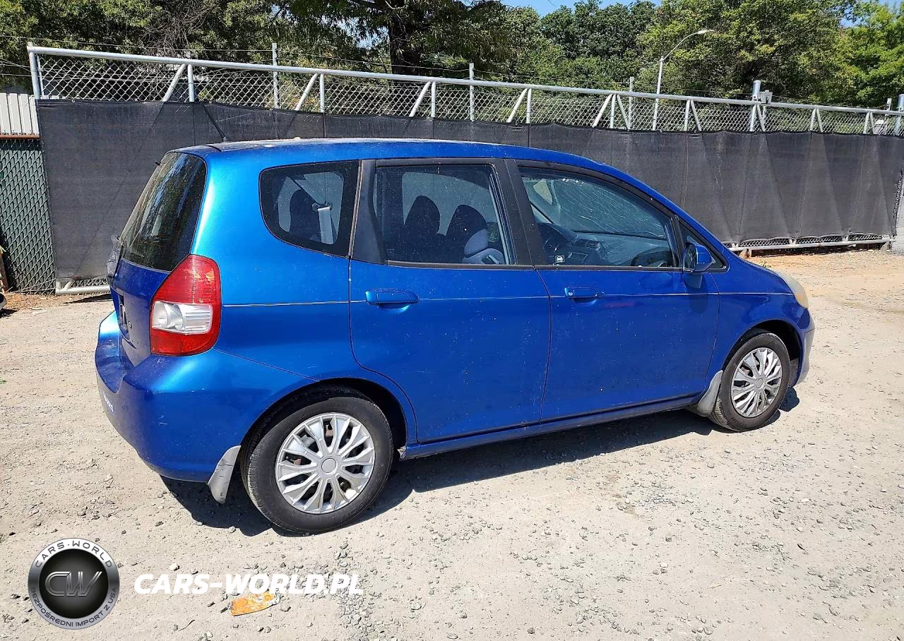 2007 Honda Fit VIN:JHMGD38417S006821 - 3