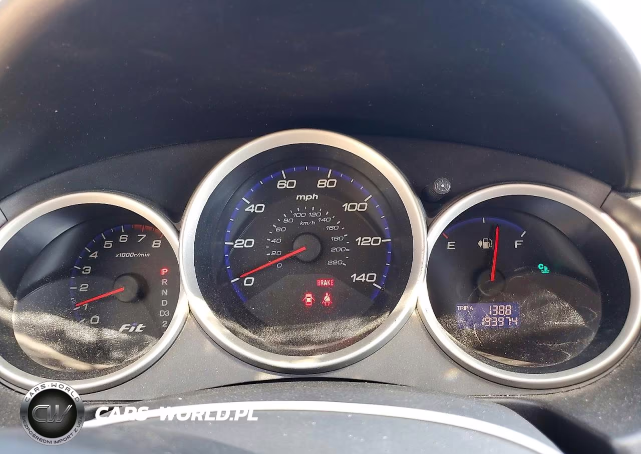 2007 Honda Fit VIN:JHMGD38417S006821 - 9