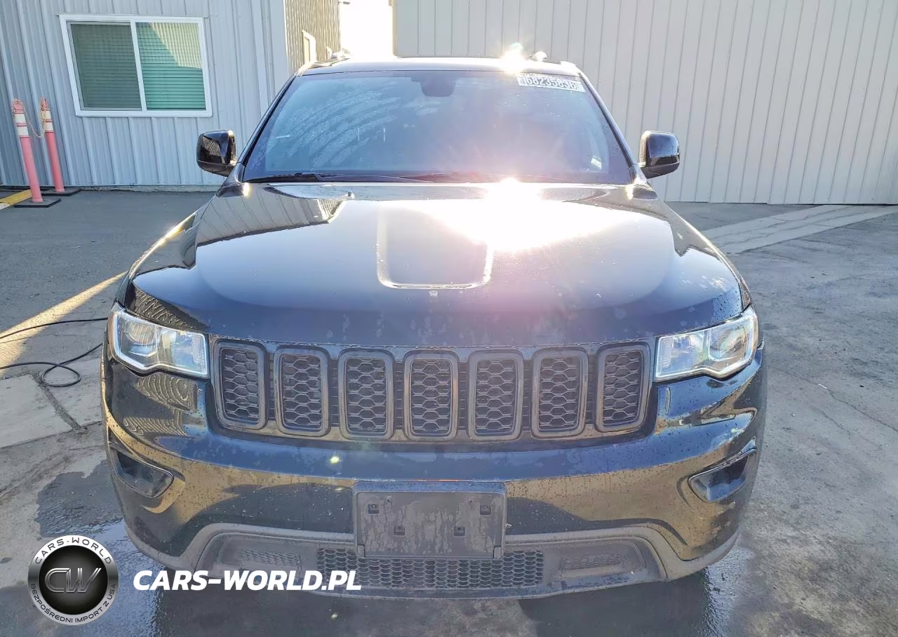 2019 Jeep Grand Cherokee Laredo VIN:1C4RJEAGXKC832928 - 5