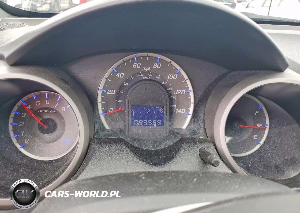 2011 Honda Fit VIN:JHMGE8H32BS009625 - 9