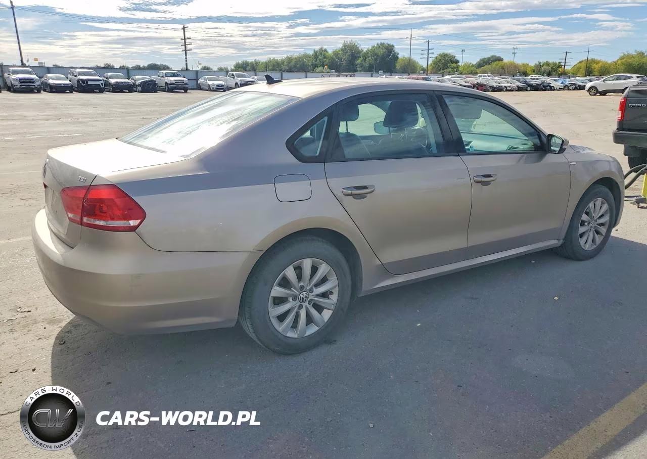 2015 Volkswagen Passat S VIN:1VWAT7A38FC046855 - 3
