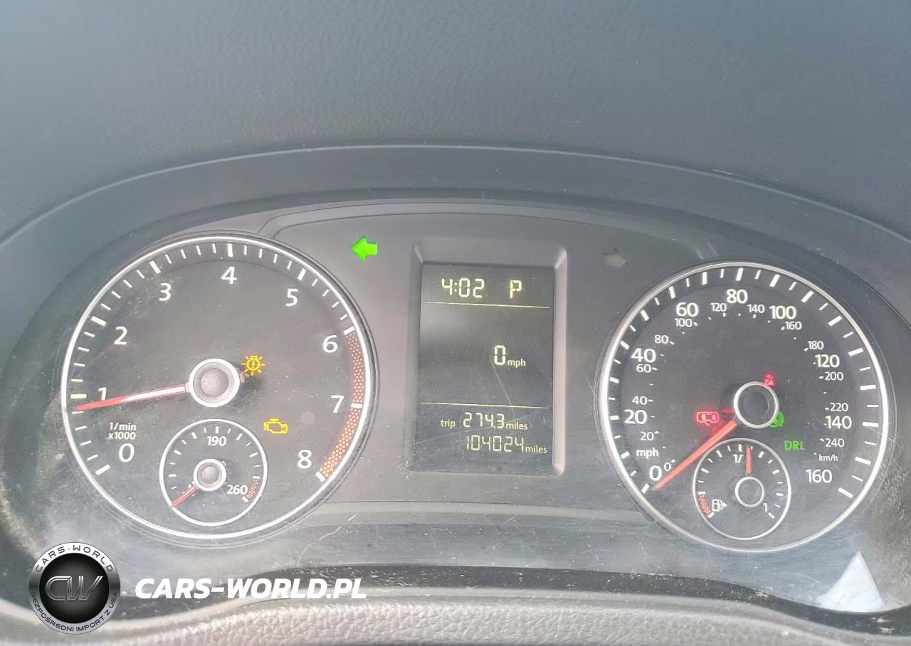 2015 Volkswagen Passat S VIN:1VWAT7A38FC046855 - 9
