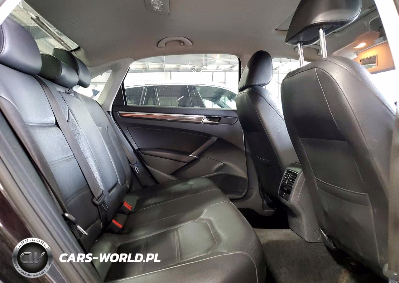 2018 Volkswagen Passat Se VIN:1VWBA7A38JC032893 - 10