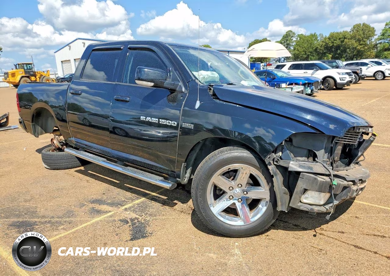 2012 Dodge Ram 1500 Sport VIN:1C6RD6MT2CS113192 - 4