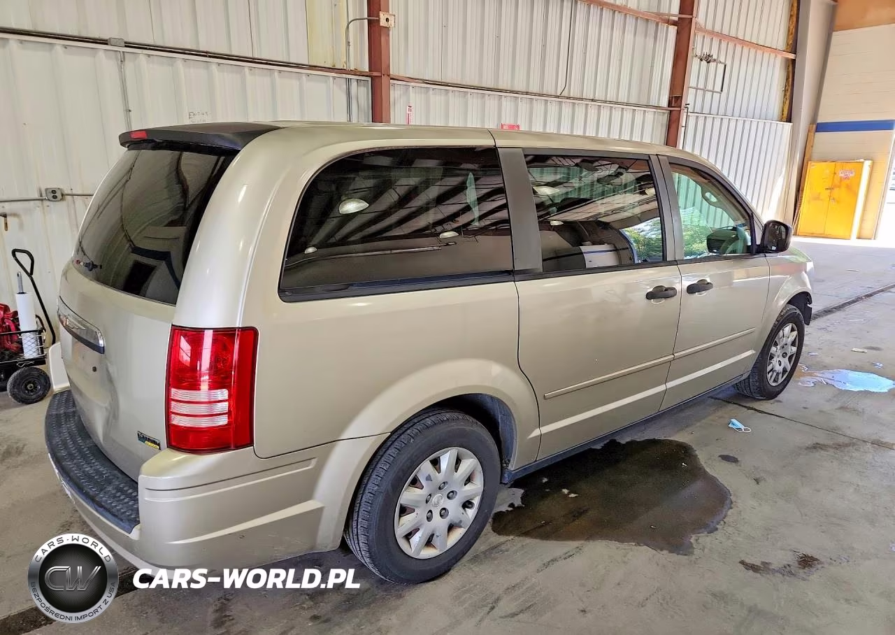 2008 Chrysler Town & Country Lx VIN:2A8HR44H28R707935 - 3