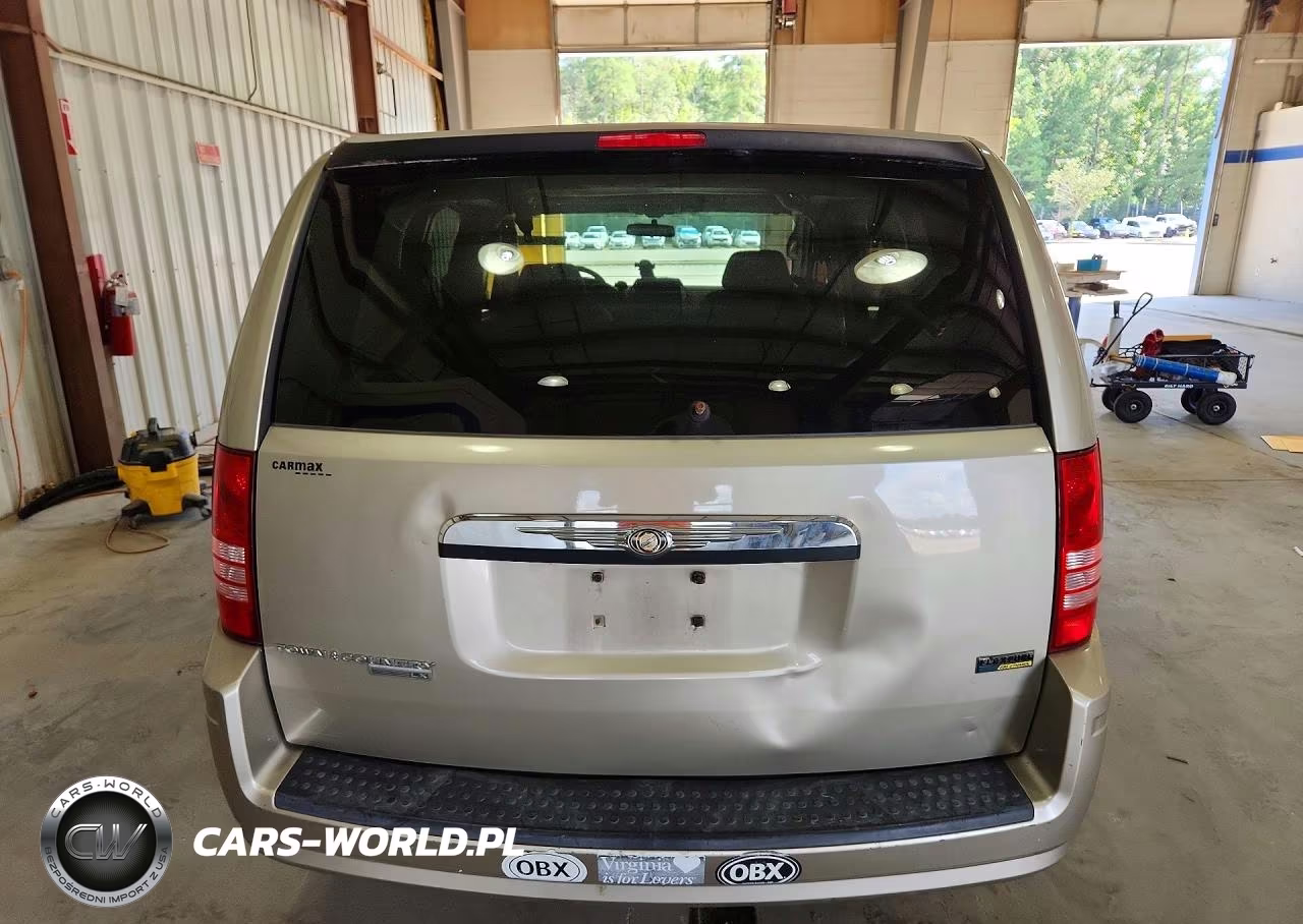 2008 Chrysler Town & Country Lx VIN:2A8HR44H28R707935 - 6