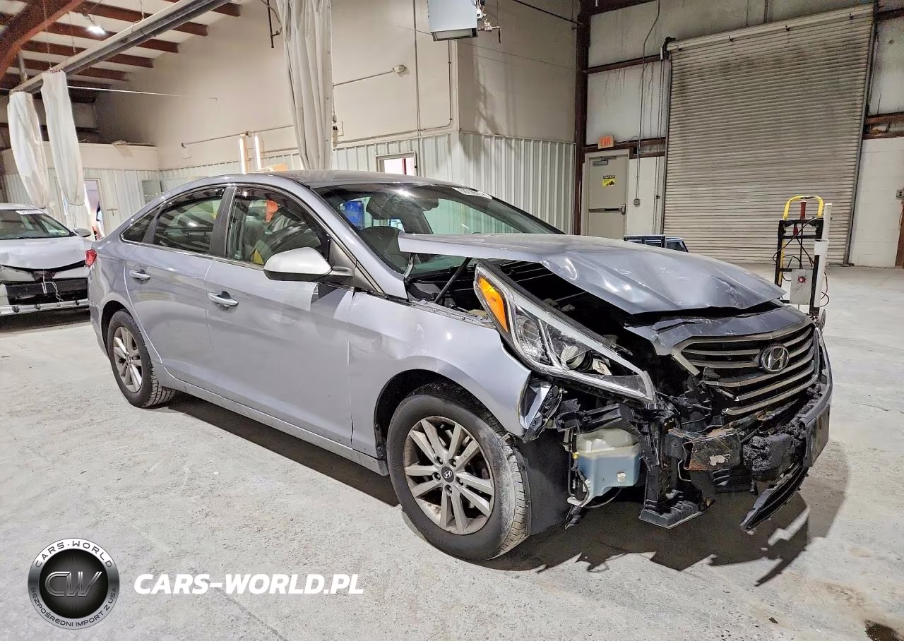 2016 Hyundai Sonata Se VIN:5NPE24AF7GH362821 - 4