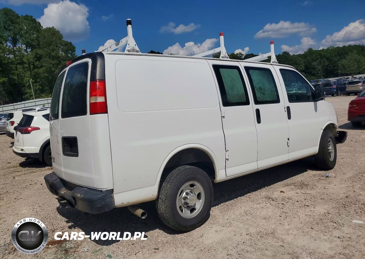 2014 Chevrolet Express G2500 VIN:1GCWGFCG3E1101049 - 3