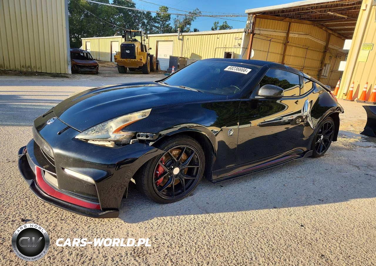 2015 Nissan 370Z Nismo Tech – zdjęcie 1 z 13