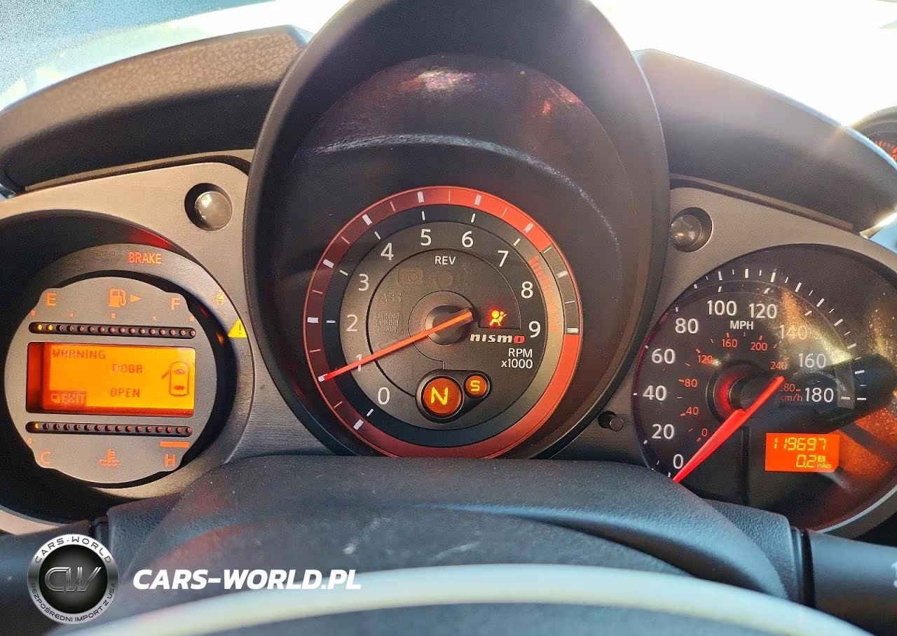 2015 Nissan 370Z Nismo Tech VIN:JN1AZ4EH0FM442071 - 9