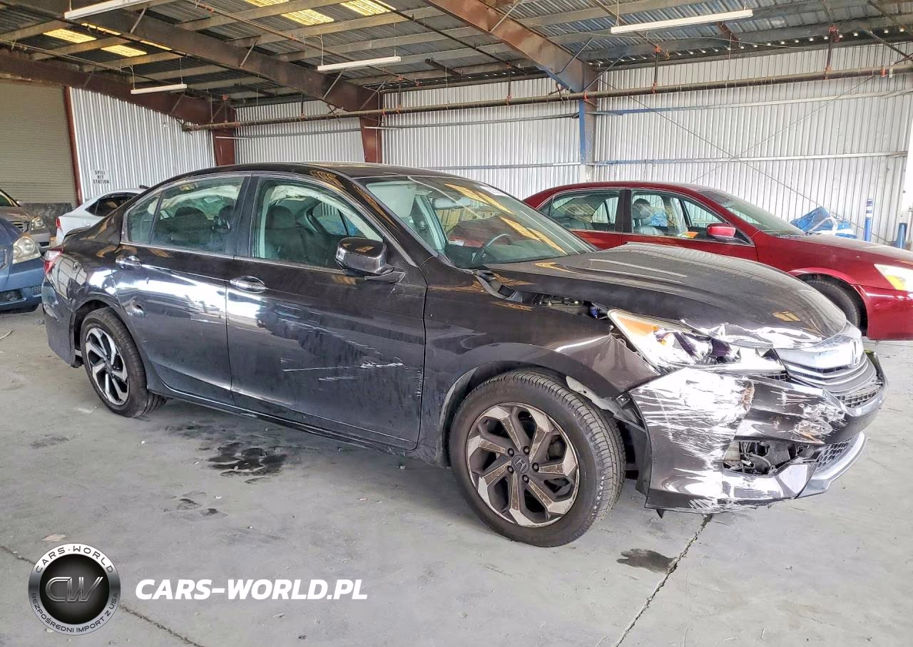 2017 Honda Accord Ex VIN:1HGCR2F7XHA218585 - 4