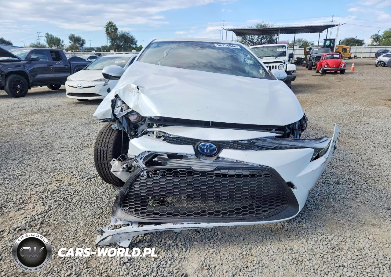 2022 Toyota Corolla Le VIN:JTDEAMDE3N3003223 - 5