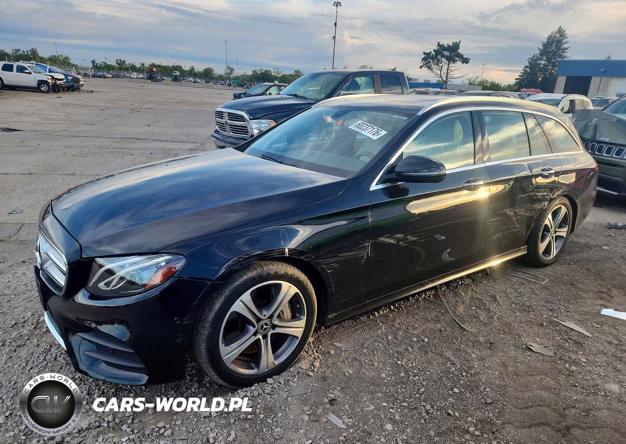 2018 Mercedes-Benz E 400 4Matic – zdjęcie 1 z 12
