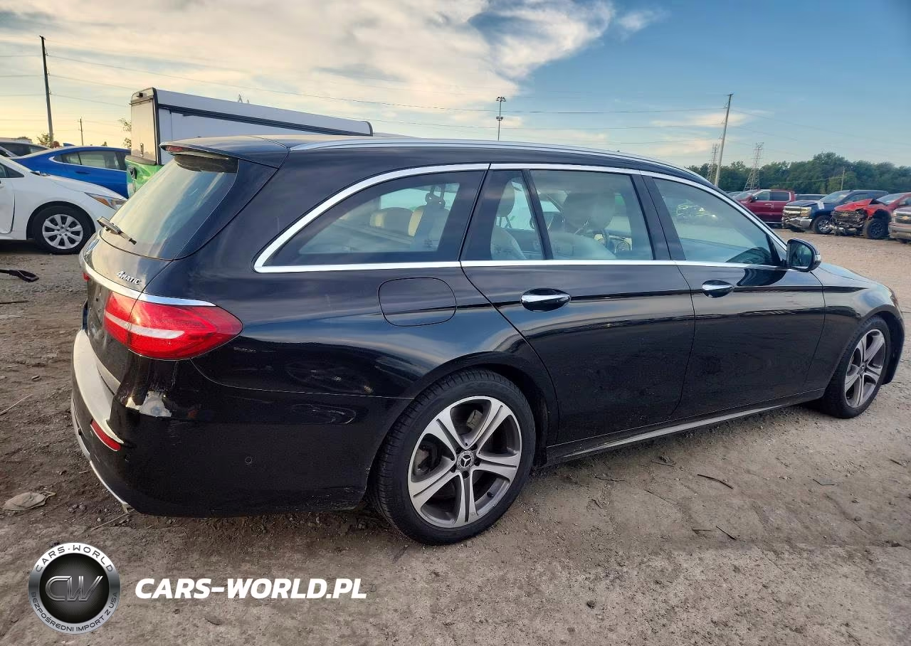 2018 Mercedes-Benz E 400 4Matic VIN:WDDZH6GBXJA303623 - 3