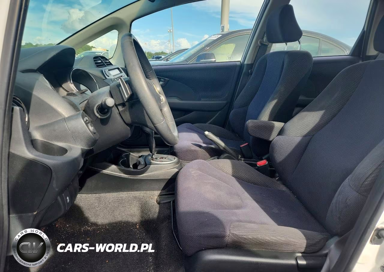 2013 Honda Fit Sport VIN:JHMGE8H54DC016350 - 7