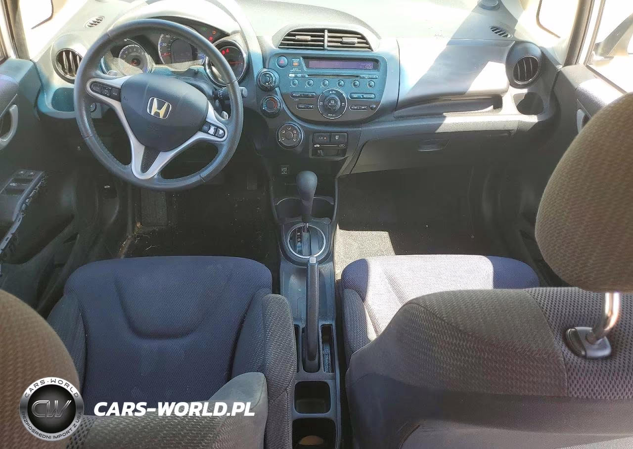 2013 Honda Fit Sport VIN:JHMGE8H54DC016350 - 8
