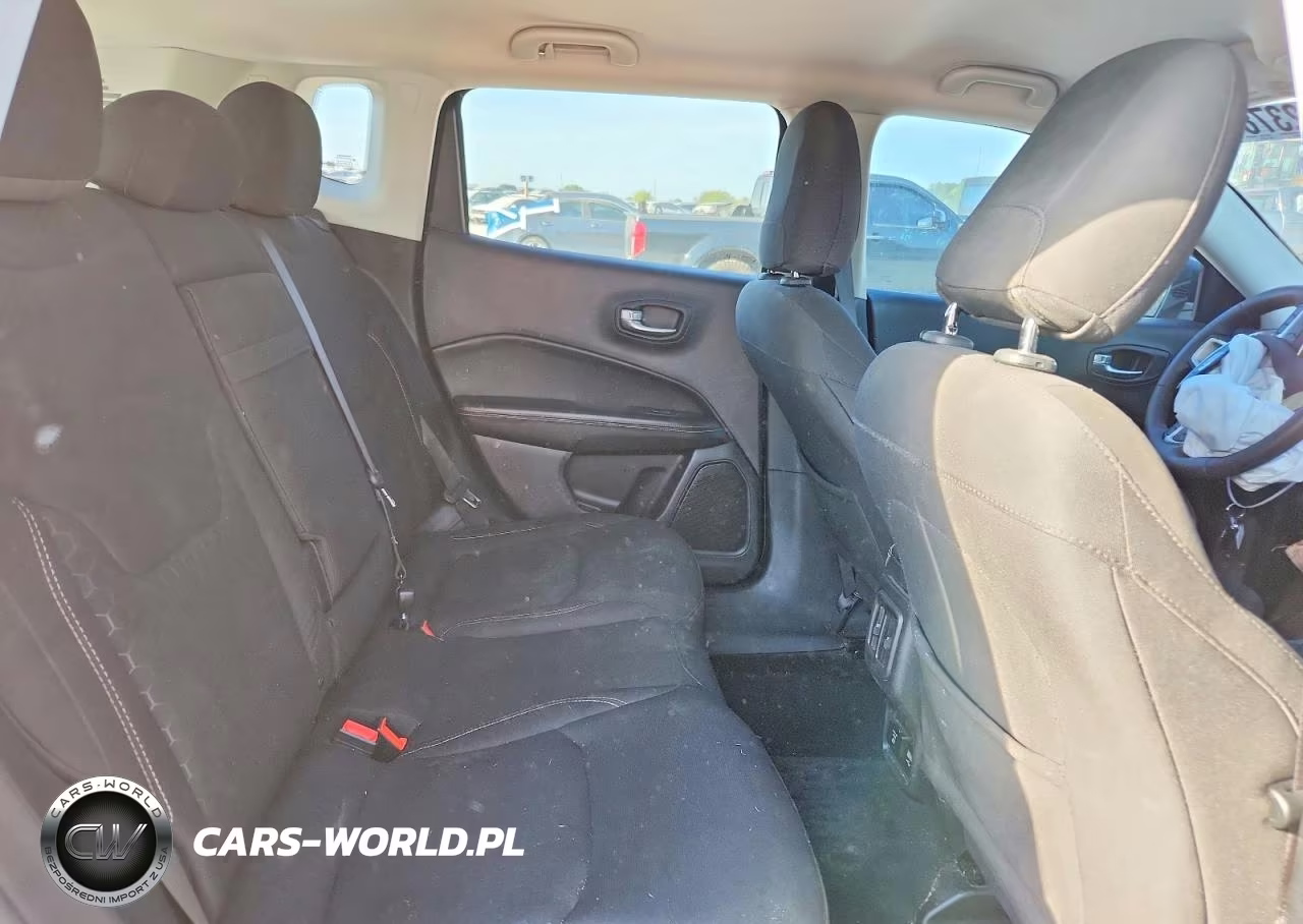 2018 Jeep Compass Sport VIN:3C4NJCAB5JT425139 - 11