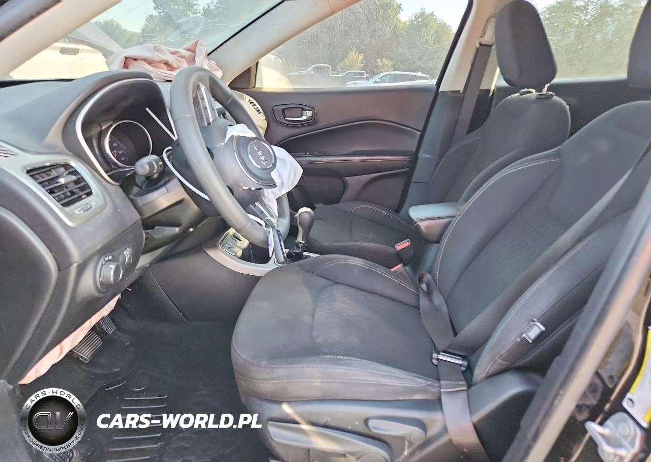 2018 Jeep Compass Sport VIN:3C4NJCAB5JT425139 - 7