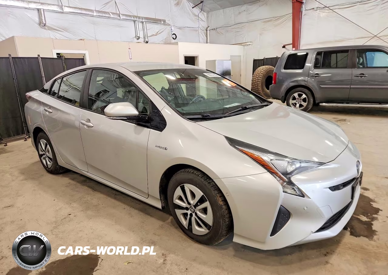 2018 Toyota Prius Two VIN:JTDKBRFU1J3083049 - 4