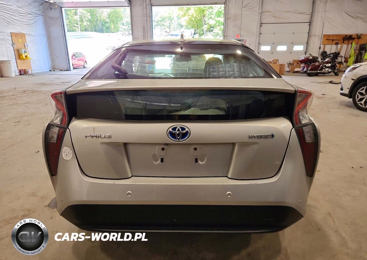 2018 Toyota Prius Two VIN:JTDKBRFU1J3083049 - 6
