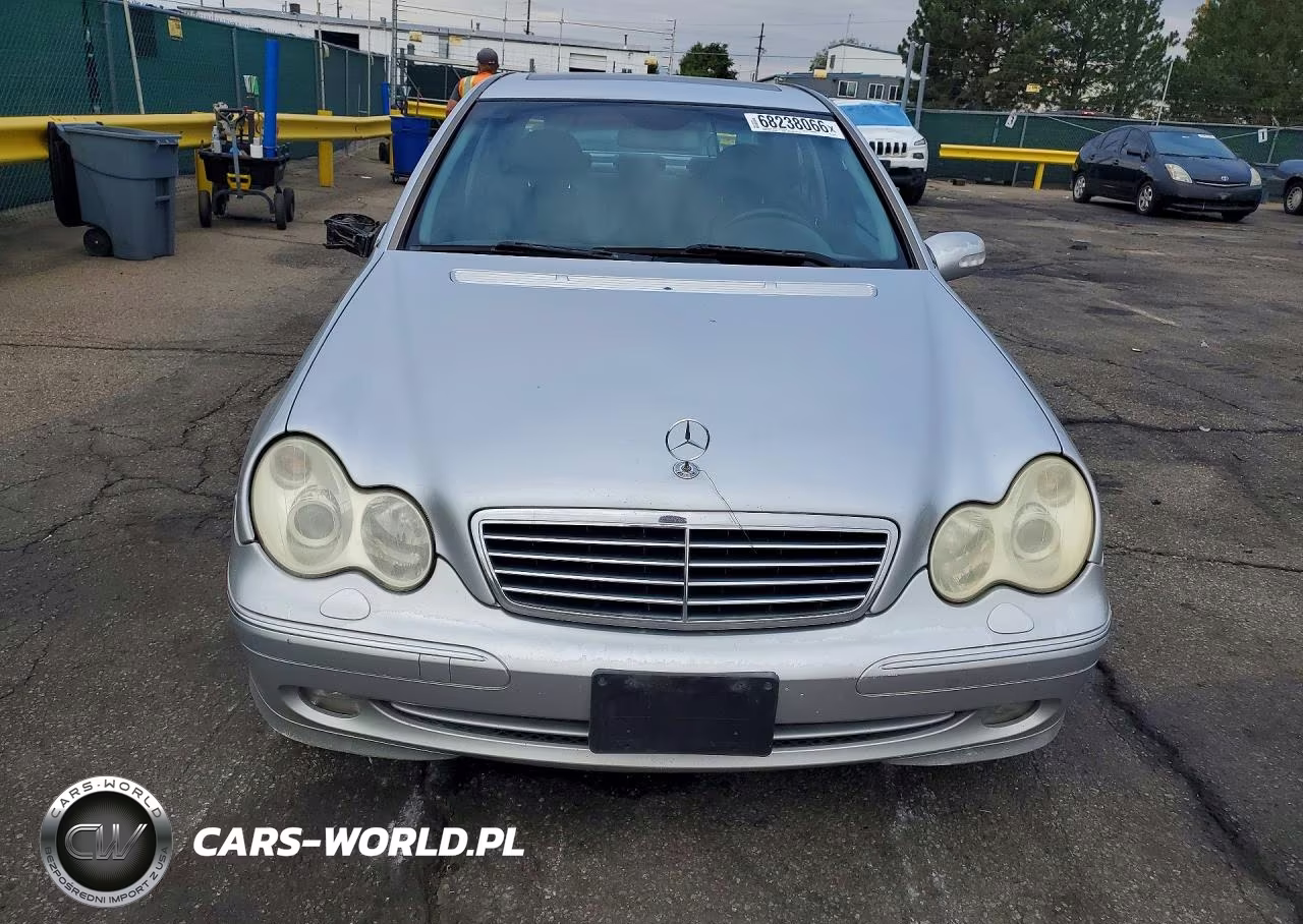 2004 Mercedes-Benz C 230K Sport Sedan VIN:WDBRF40J34F513170 - 5
