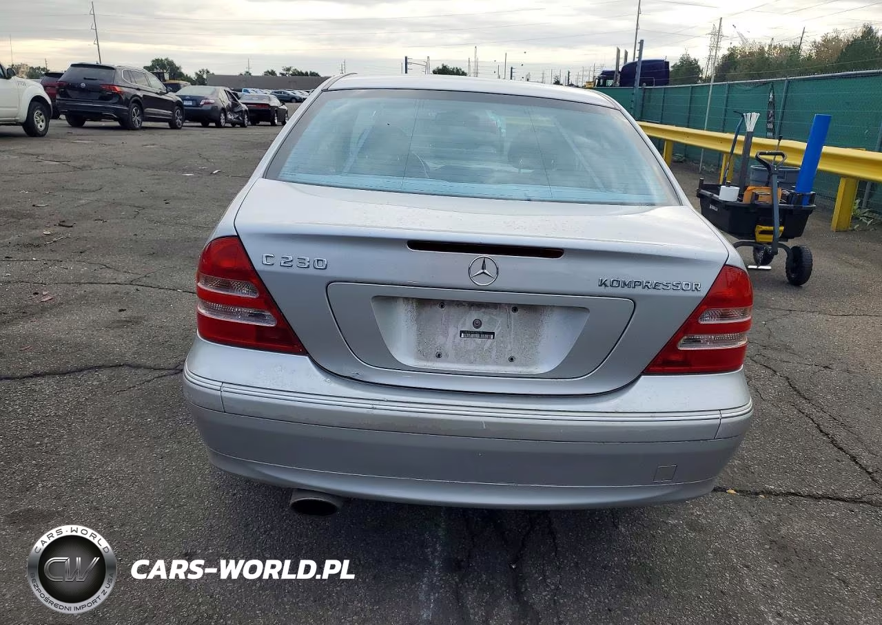 2004 Mercedes-Benz C 230K Sport Sedan VIN:WDBRF40J34F513170 - 6