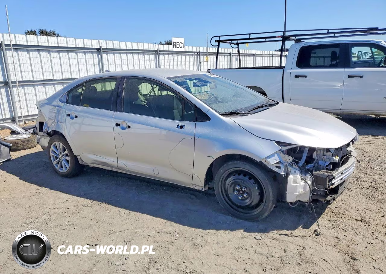 2026 Toyota Corolla Le VIN:JTDB4MEE8T3033095 - 4