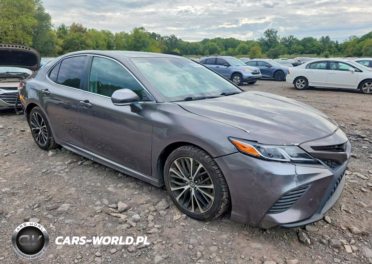 2018 Toyota Camry Se VIN:4T1B11HK7JU070277 - 4