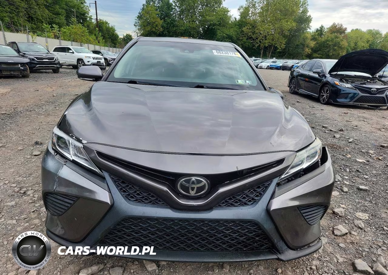2018 Toyota Camry Se VIN:4T1B11HK7JU070277 - 5