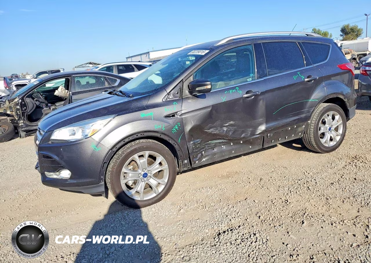 2015 Ford Escape Titanium – zdjęcie 1 z 13