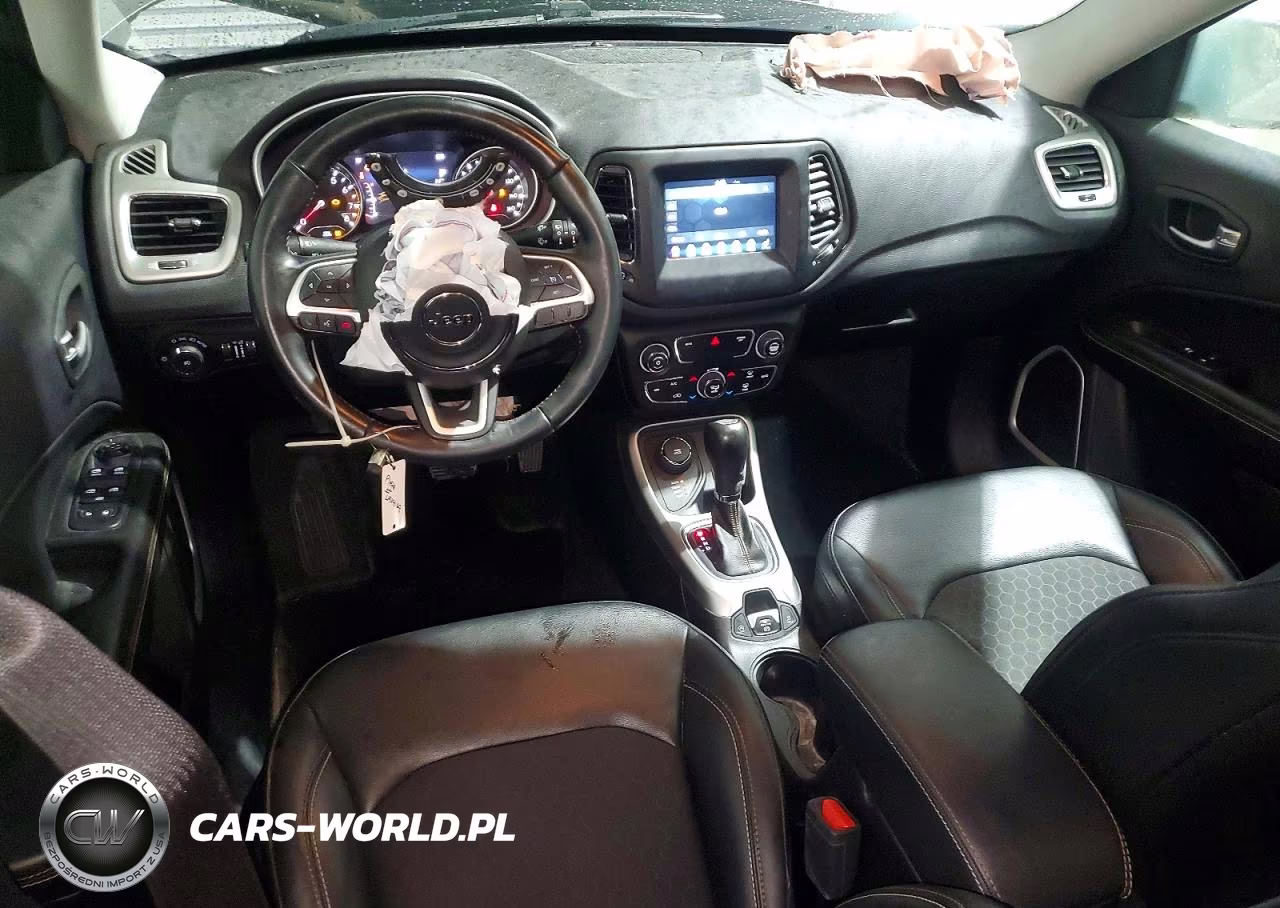 2019 Jeep Compass Latitude VIN:3C4NJDBB5KT673560 - 8