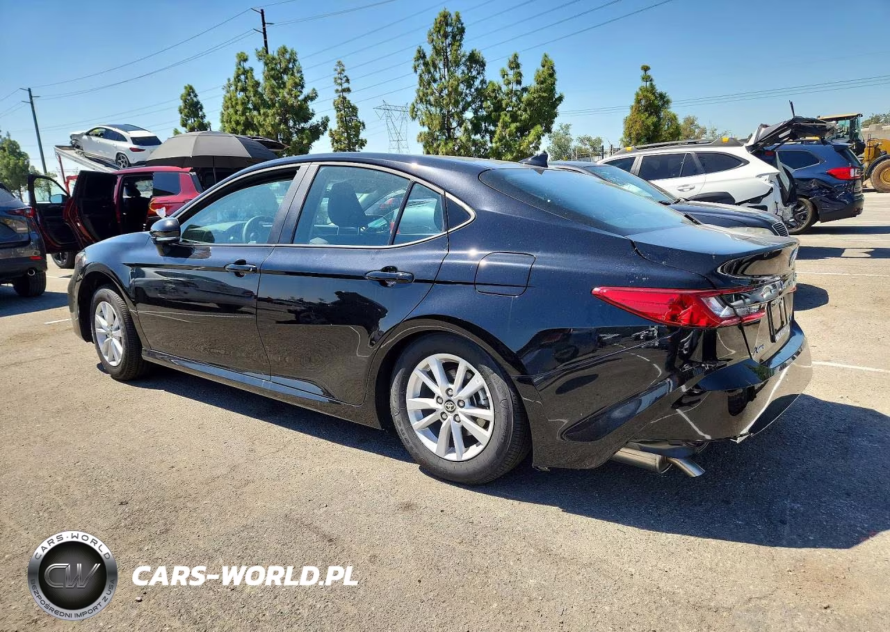 2026 Toyota Camry Le VIN:4T1DAACKXTU762228 - 2