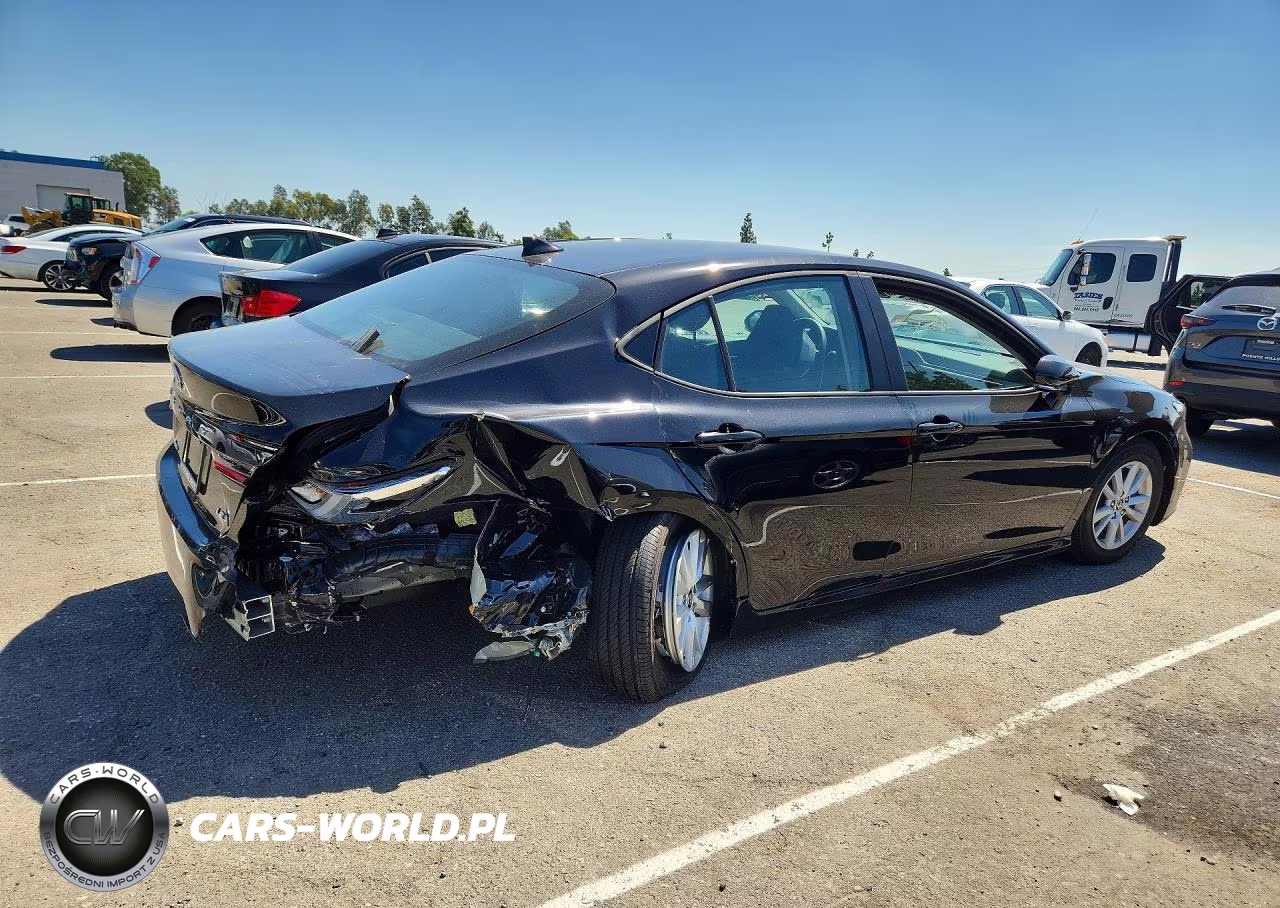 2026 Toyota Camry Le VIN:4T1DAACKXTU762228 - 3