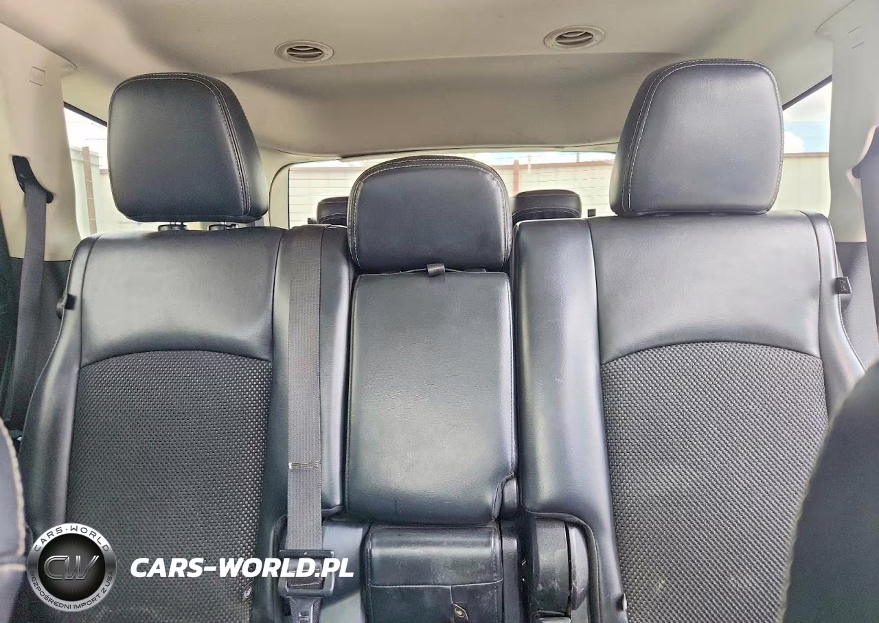 2018 Dodge Journey Crossroad VIN:3C4PDDGG8JT516771 - 10