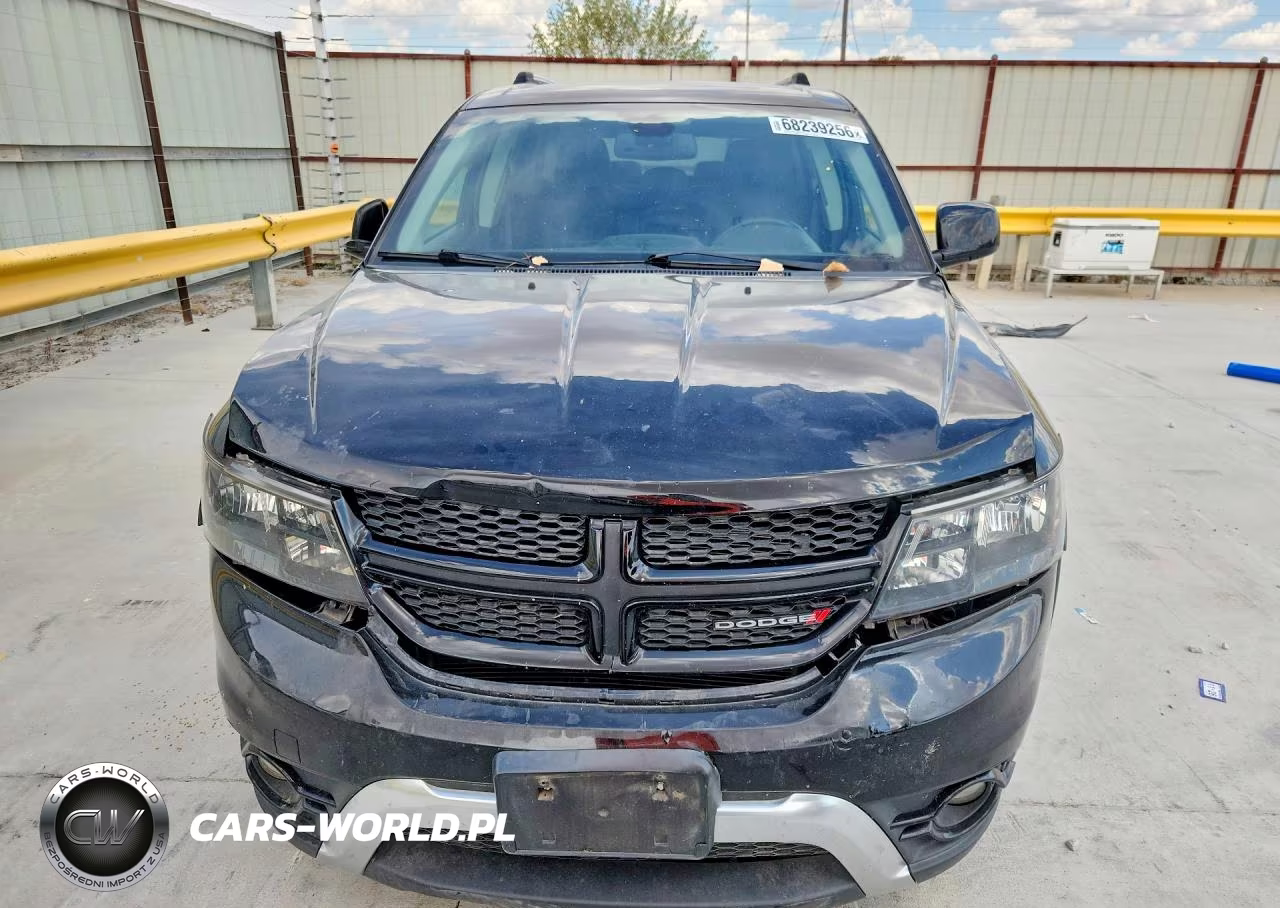 2018 Dodge Journey Crossroad VIN:3C4PDDGG8JT516771 - 5