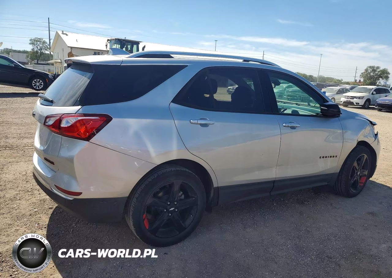 2020 Chevrolet Equinox Premier VIN:2GNAXNEV6L6264828 - 3