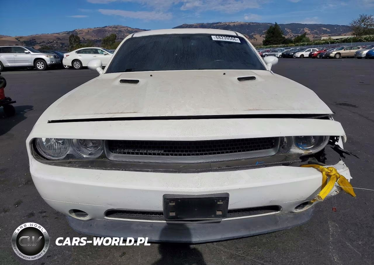 2012 Dodge Challenger Sxt VIN:2C3CDYAG8CH118216 - 5