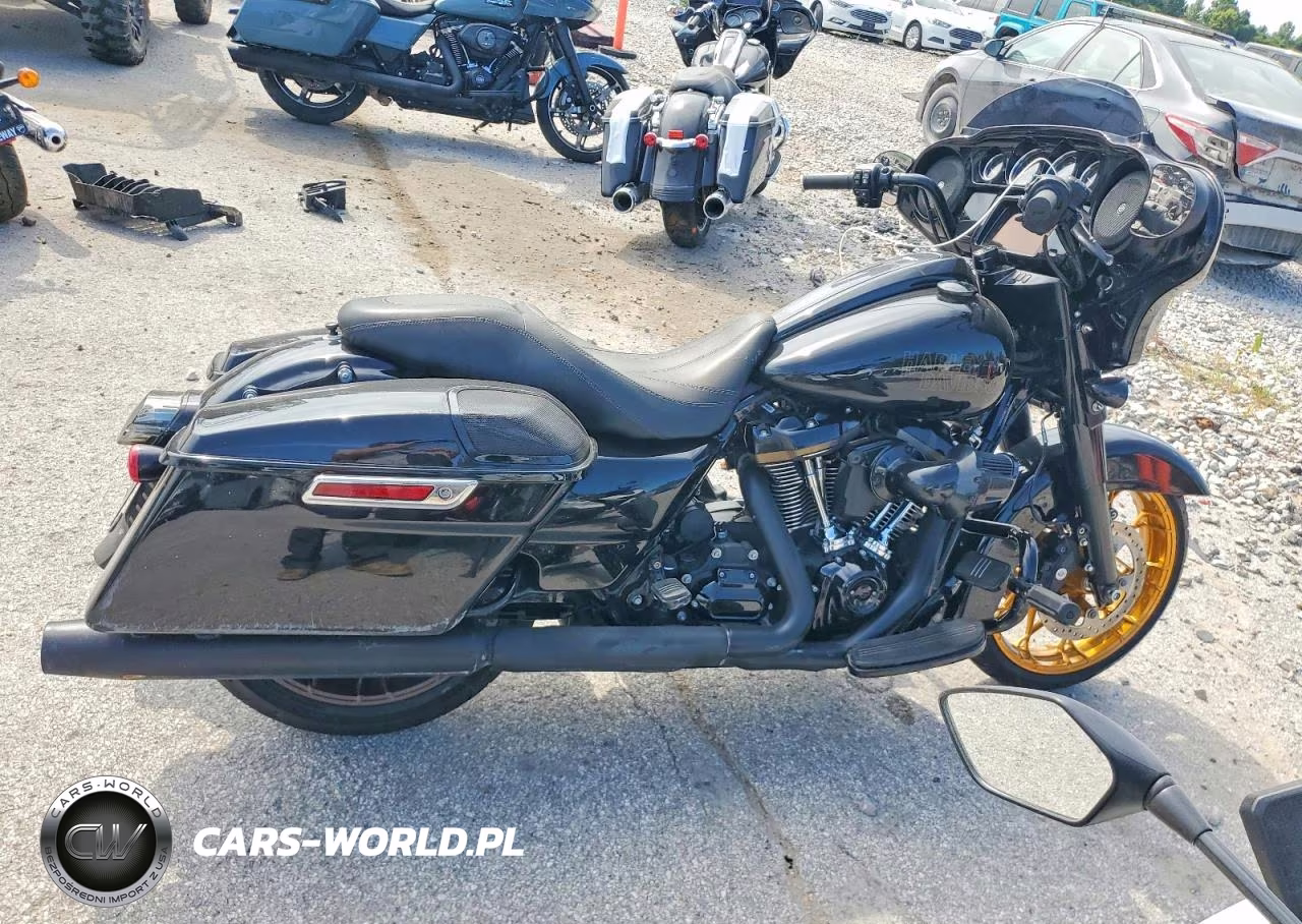 2022 Harley-Davidson Flhxst – zdjęcie 1 z 9