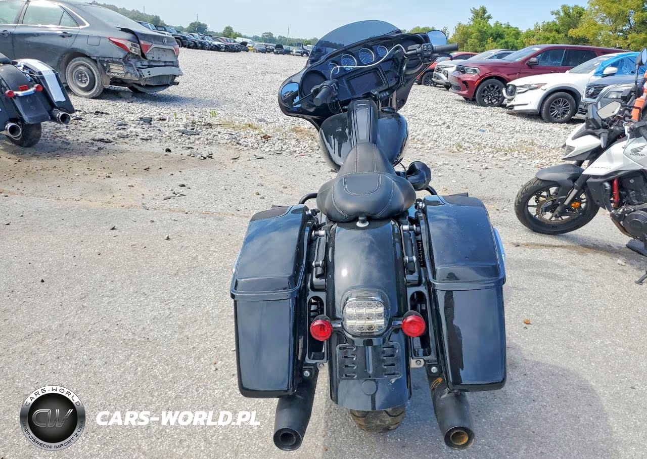 2022 Harley-Davidson Flhxst VIN:1HD1ABL23NB609152 - 4