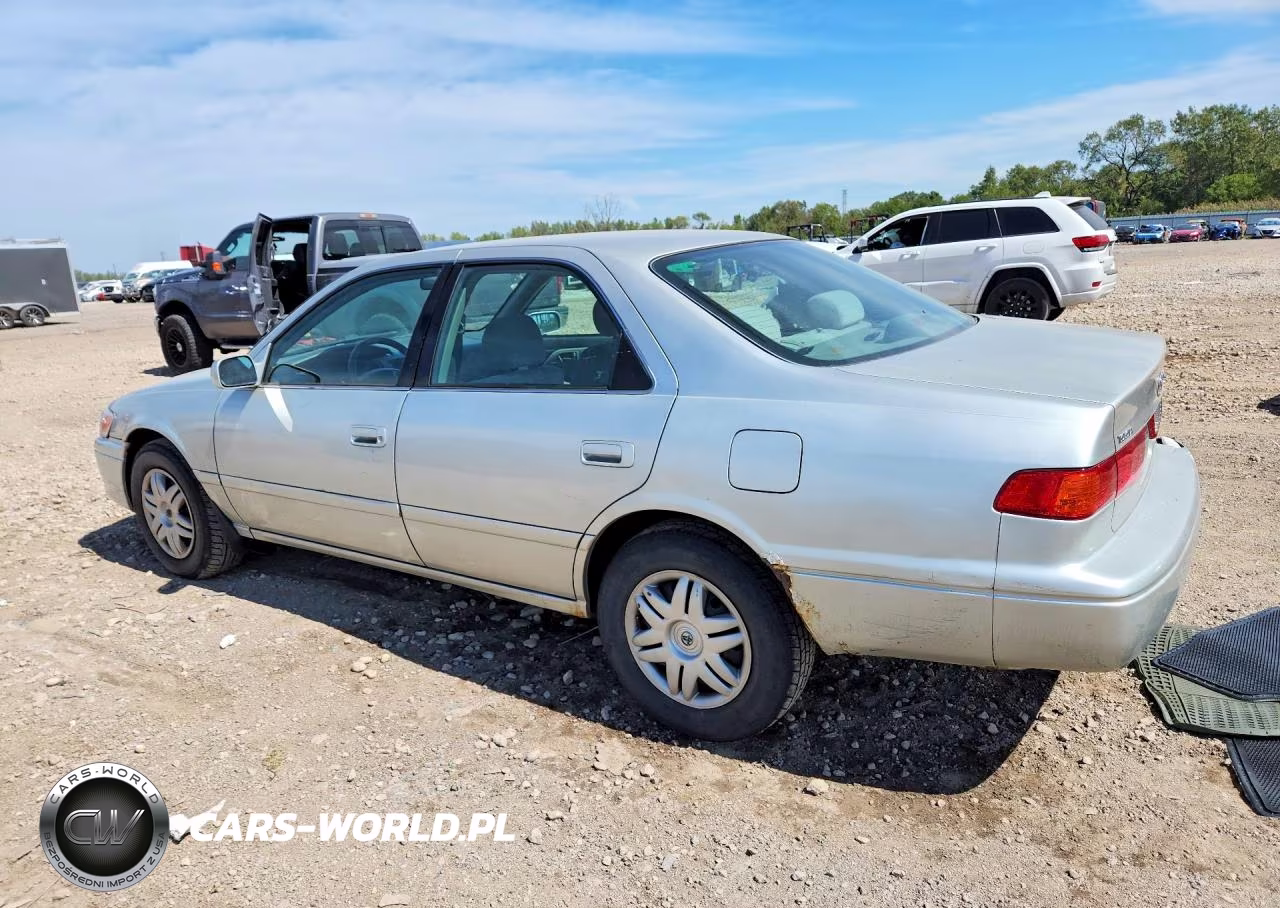 2001 Toyota Camry Le VIN:4T1BG22KX1U038372 - 2