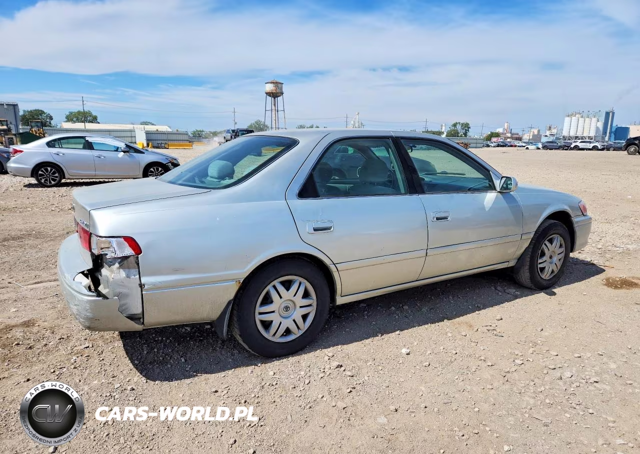 2001 Toyota Camry Le VIN:4T1BG22KX1U038372 - 3