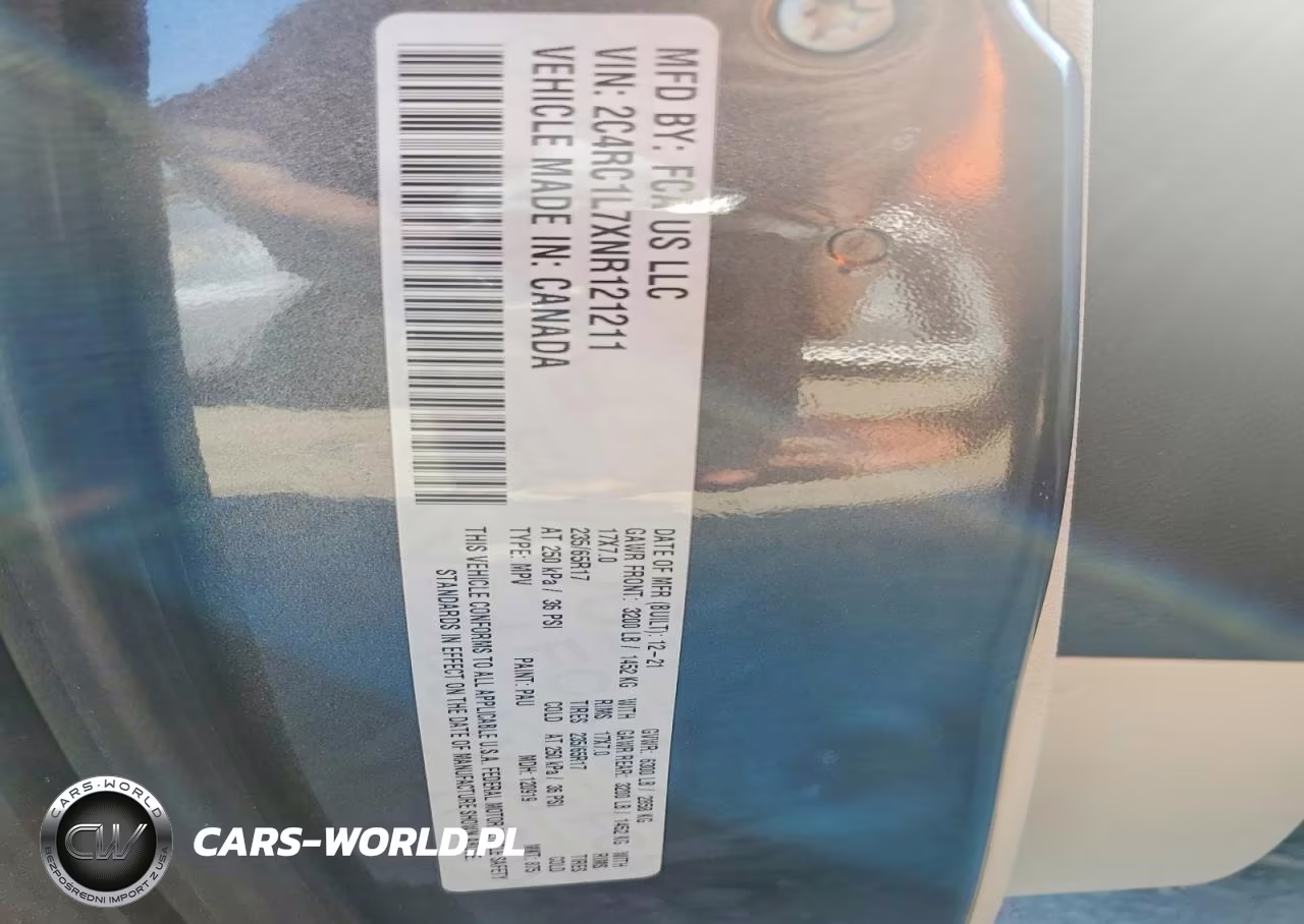 2022 Chrysler Pacifica Hybrid Touring L VIN:2C4RC1L7XNR121211 - 13