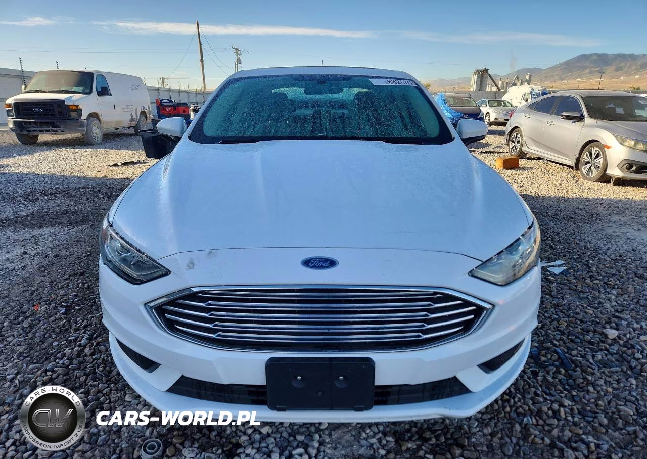 2017 Ford Fusion Se Hybrid VIN:3FA6P0LU3HR357663 - 5