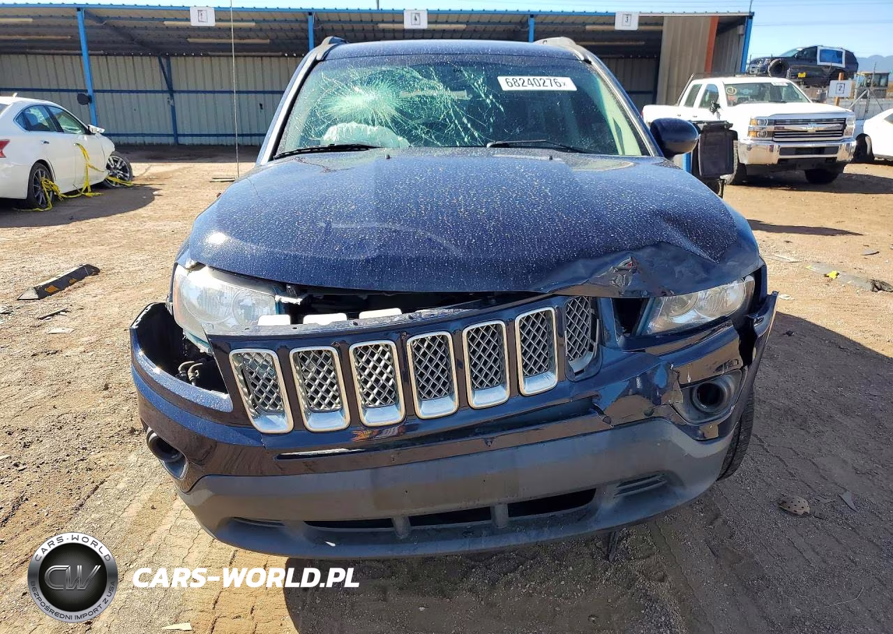 2017 Jeep Compass Latitude VIN:1C4NJDEB3HD104717 - 5